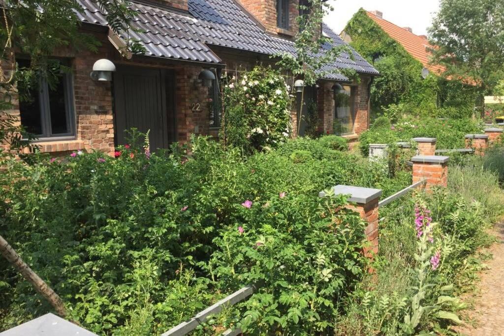 Ferienwohnung In Peetzig Am See Ангермюнде Экстерьер фото