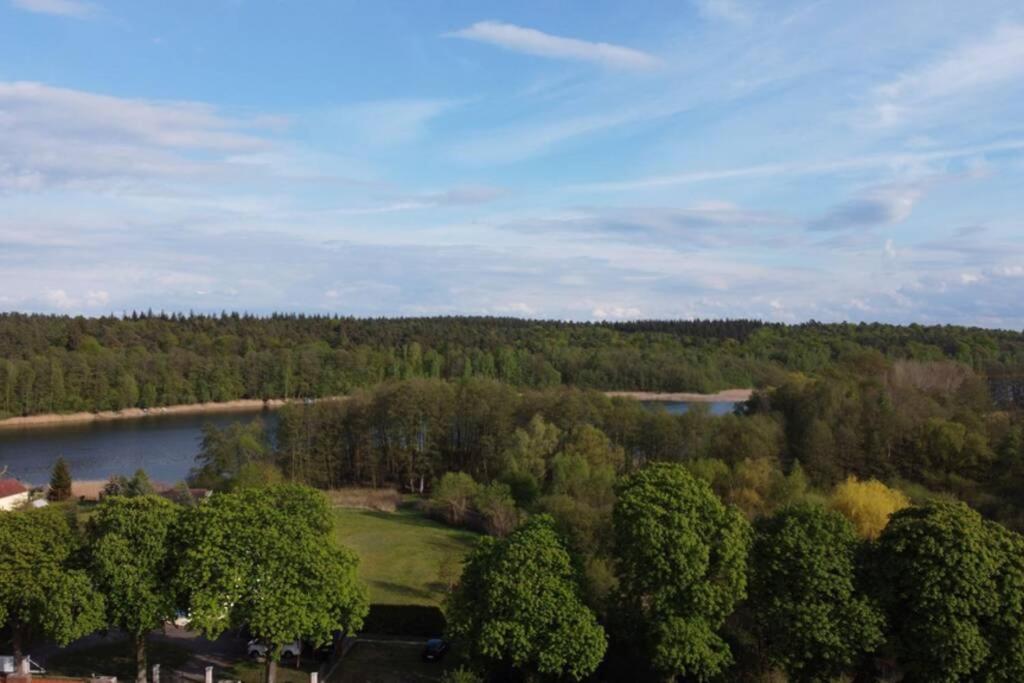 Ferienwohnung In Peetzig Am See Ангермюнде Экстерьер фото